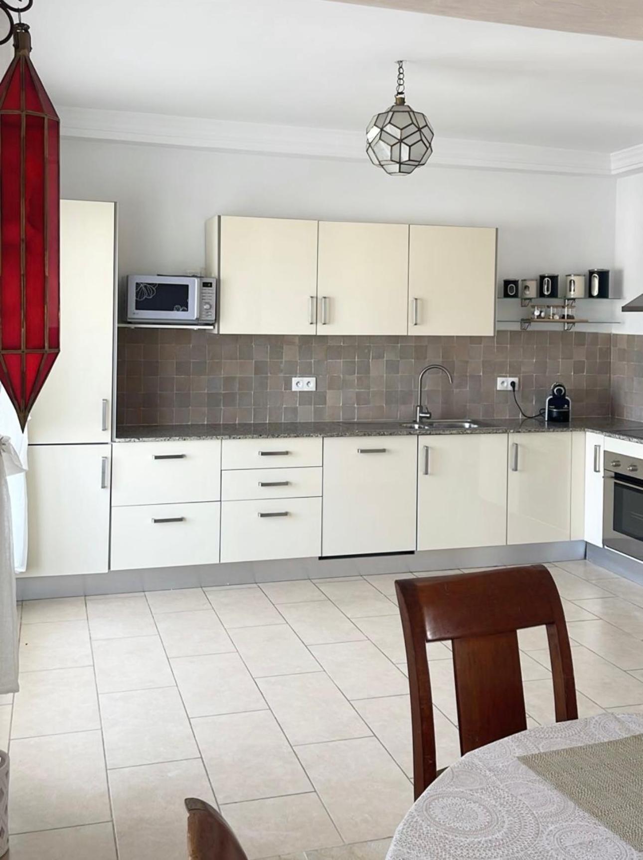 Asilah Vip - Haut Standing - Vue Mer - Piscines - Plage A 5 Minute - Garage Privee - Acces Pmr Exterior photo
